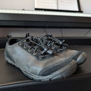 Keen Hush Lea CNX Women’s 7 Leather Charcoal Gray Lace Up Comfort Sneakers